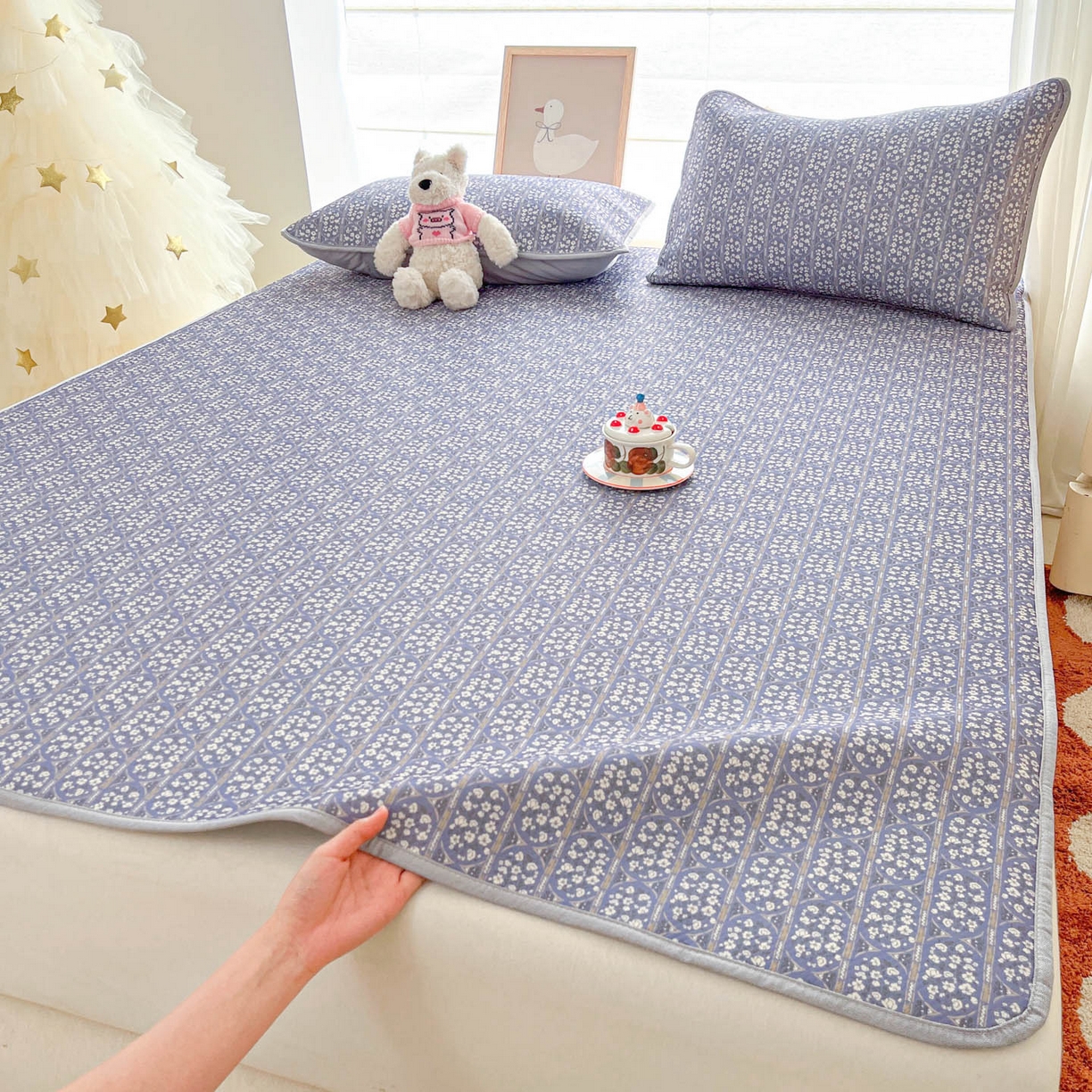 91家纺网 家纺一手货源 找家纺 川悦生活 2026新款小阪冰丝冰丝数码印花凉席大床 席西斯花圃