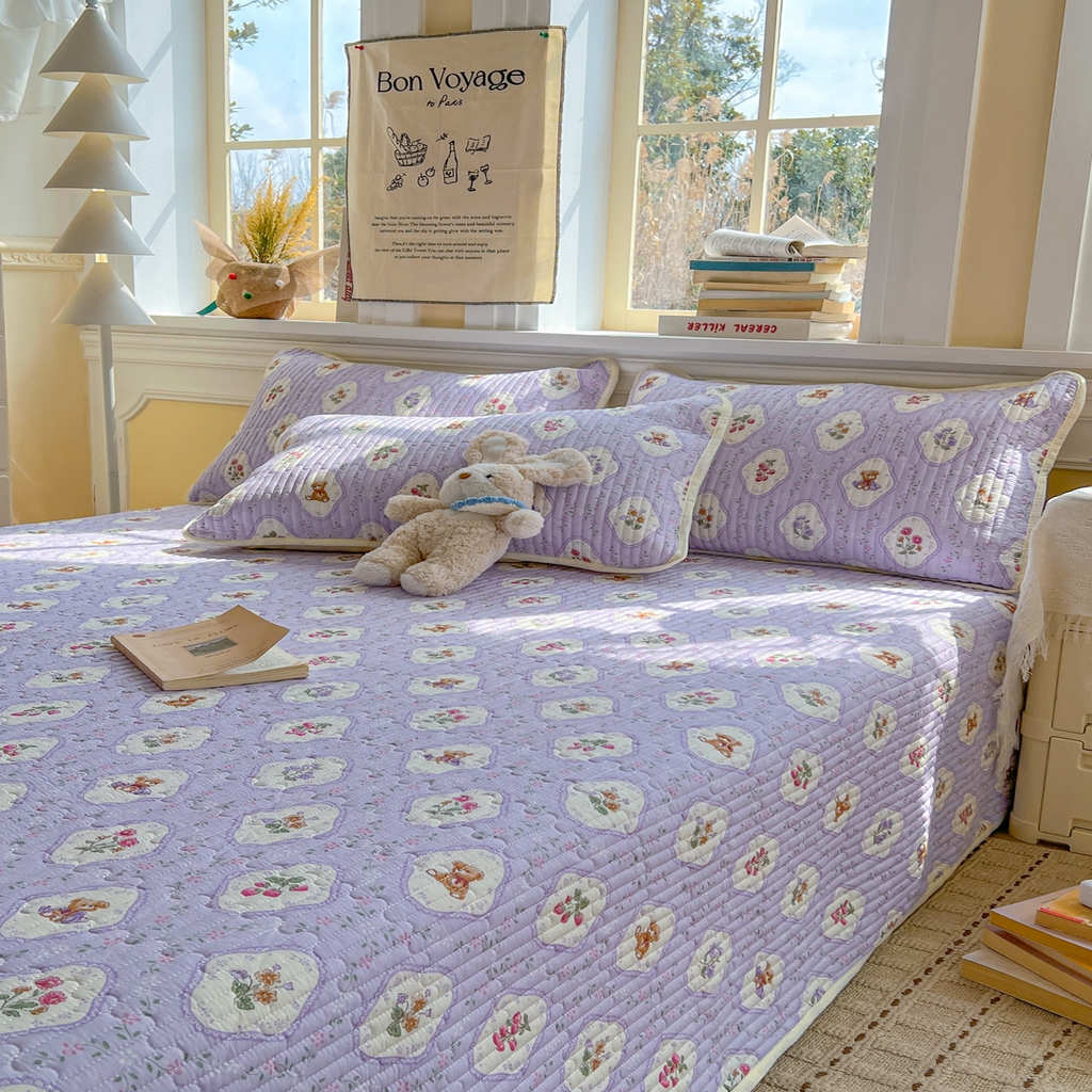 91家纺网 家纺一手货源 找家纺 梵克保罗 2026新款A类小清新四季可用学生宿舍床单  单件夹棉炕盖床盖炕毯三件套 紫韵花开