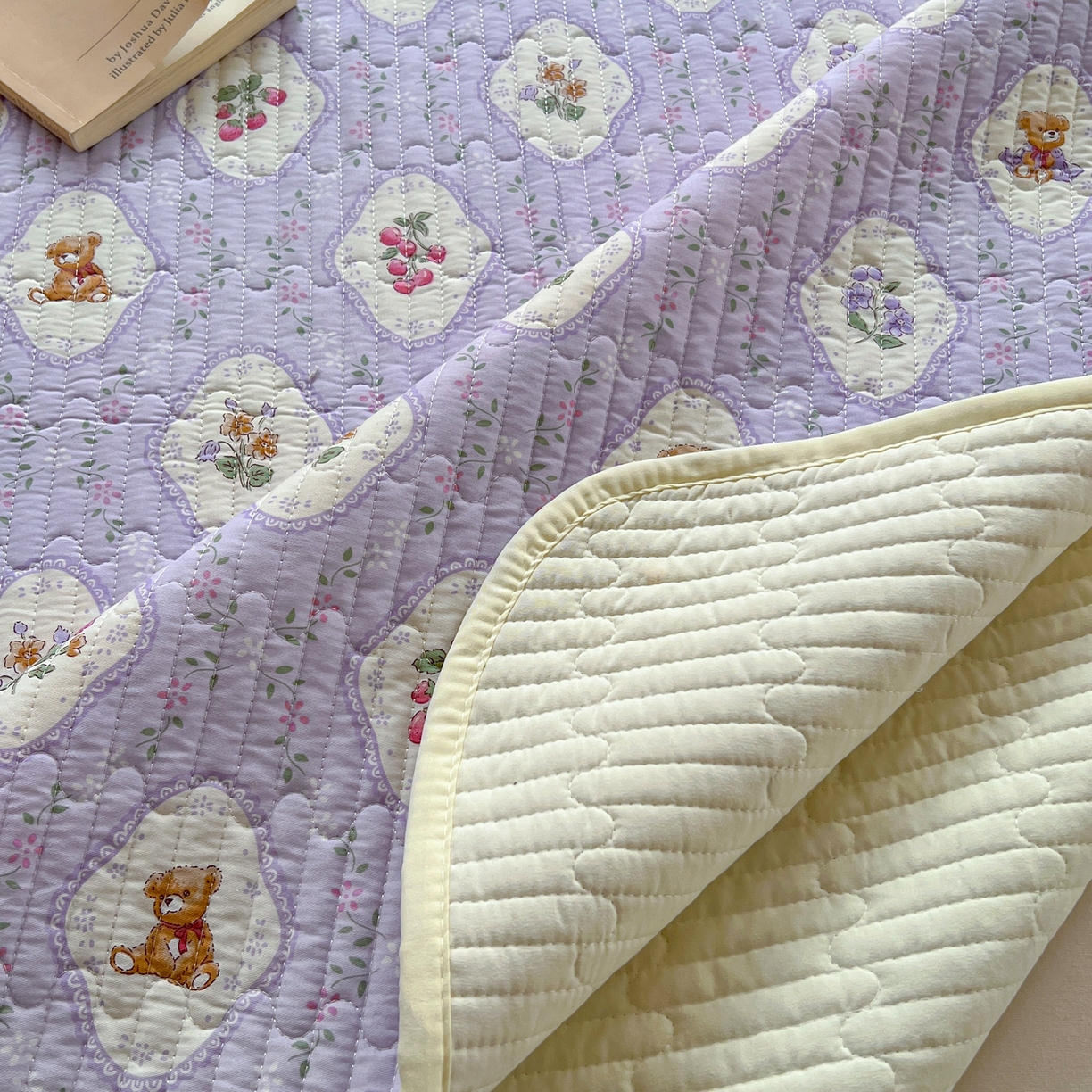 91家纺网 家纺一手货源 找家纺 梵克保罗 2026新款A类小清新四季可用学生宿舍床单  单件夹棉炕盖床盖炕毯三件套 紫韵花开