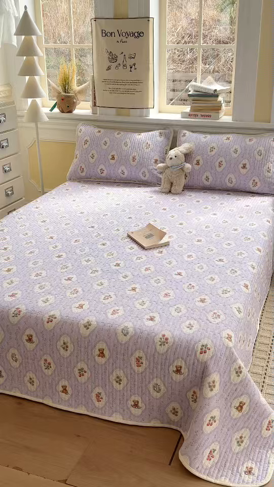 91家纺网 家纺一手货源 找家纺 梵克保罗 2026新款A类小清新四季可用学生宿舍床单  单件夹棉炕盖床盖炕毯三件套 紫韵花开