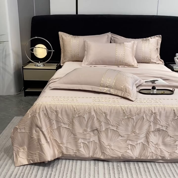 91家纺网 家纺一手货源 找家纺 子曰 2026新款浮雕水洗真丝夏被四件套 醉蝴蝶-粉