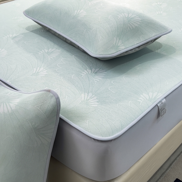 91家纺网 家纺一手货源 找家纺 倾慕 2026新款提花凉感凉席床笠款三件套系列 清风雅韵绿床笠款