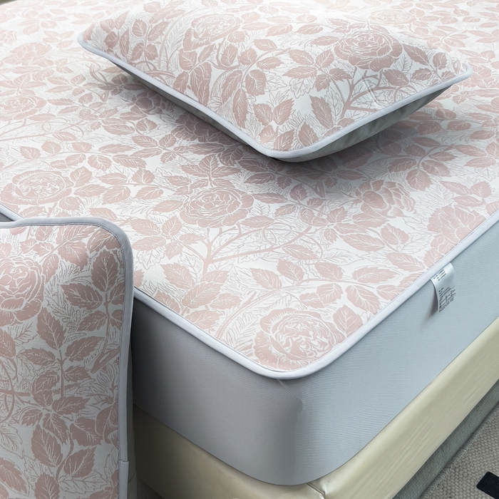 91家纺网 家纺一手货源 找家纺 倾慕 2026新款提花凉感凉席床笠款三件套系列 情意浓粉床笠款