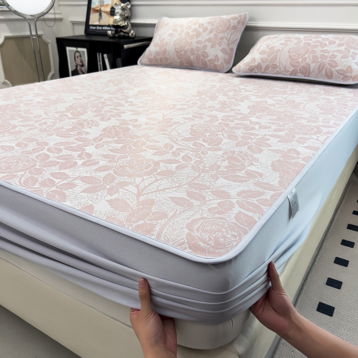 91家纺网 家纺一手货源 找家纺 倾慕 2026新款提花凉感凉席床笠款三件套系列 情意浓粉床笠款