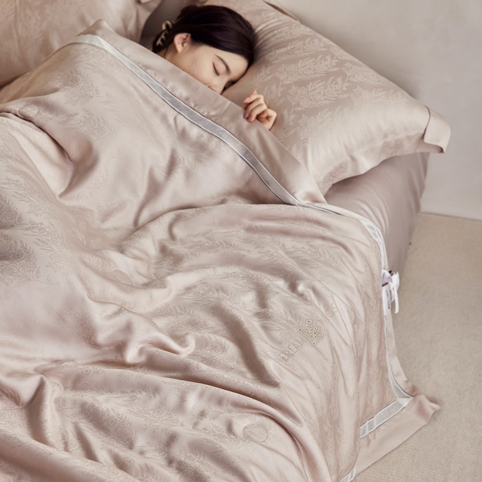 91家纺网 家纺一手货源 找家纺 丽笙被芯 2026春夏新款A类兰精天丝提花夏被夏凉被空调被（老款延续） 岚朵粉