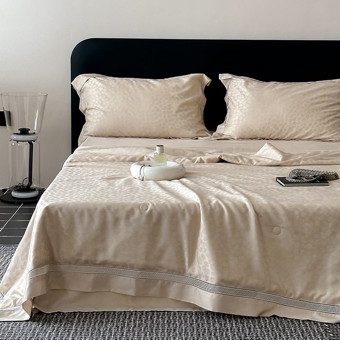 91家纺网 家纺一手货源 找家纺 丽笙被芯 2026春夏新款A类兰精天丝提花夏被夏凉被空调被（老款延续） 梵音