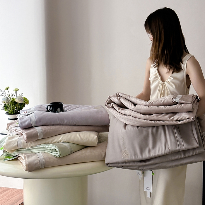 91家纺网 家纺一手货源 找家纺 丽笙被芯 2026春夏新款A类兰精天丝提花夏被夏凉被空调被（老款延续） 组合图仅供展示不可下单