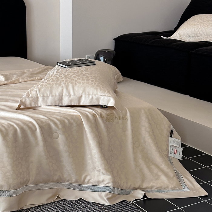 91家纺网 家纺一手货源 找家纺 丽笙被芯 2026春夏新款A类兰精天丝提花夏被夏凉被空调被（老款延续） 梵音