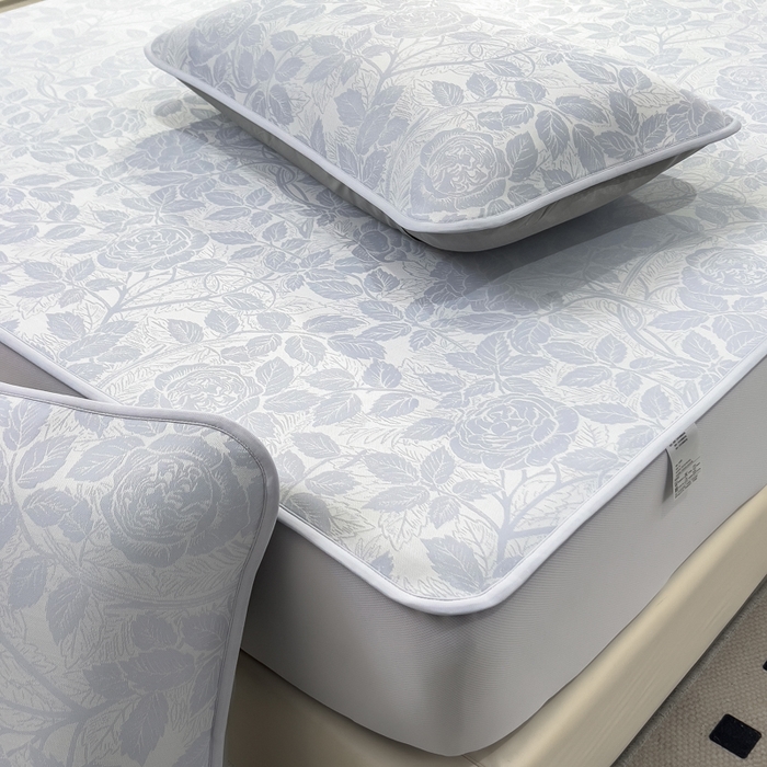 91家纺网 家纺一手货源 找家纺 倾慕 2026新款提花凉感凉席床笠款三件套系列 情意浓蓝床笠款