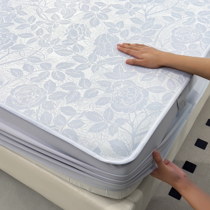 91家纺网 家纺一手货源 找家纺 倾慕 2026新款提花凉感凉席床笠款三件套系列 情意浓蓝床笠款