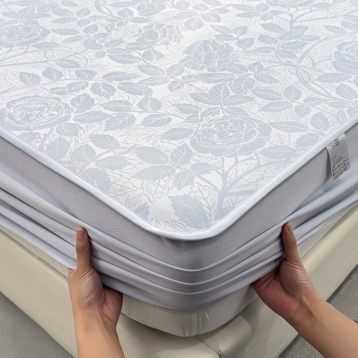 91家纺网 家纺一手货源 找家纺 倾慕 2026新款提花凉感凉席床笠款三件套系列 情意浓蓝床笠款