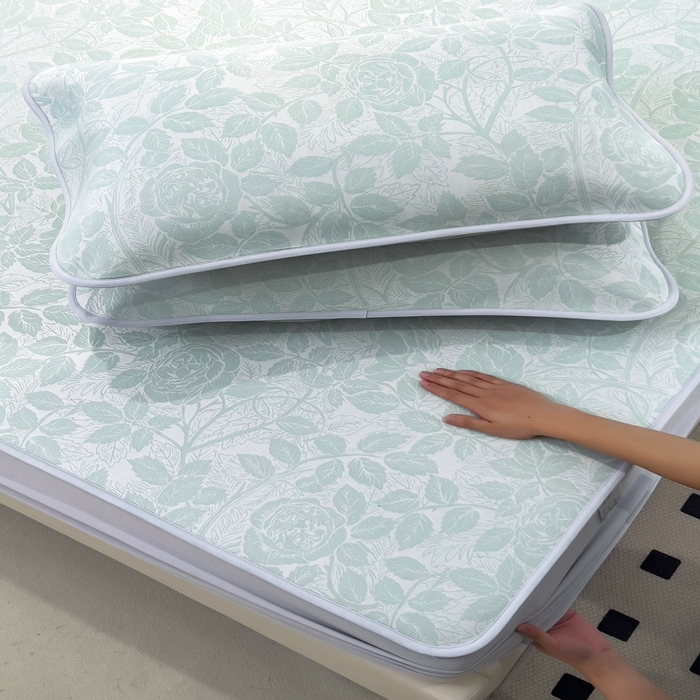 91家纺网 家纺一手货源 找家纺 倾慕 2026新款提花凉感凉席床笠款三件套系列 情意浓绿床笠款