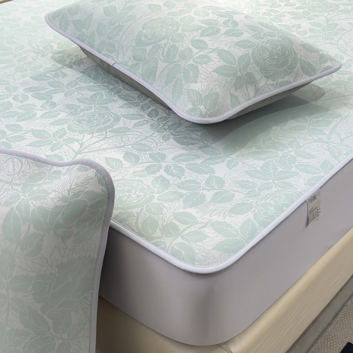 91家纺网 家纺一手货源 找家纺 倾慕 2026新款提花凉感凉席床笠款三件套系列 情意浓绿床笠款