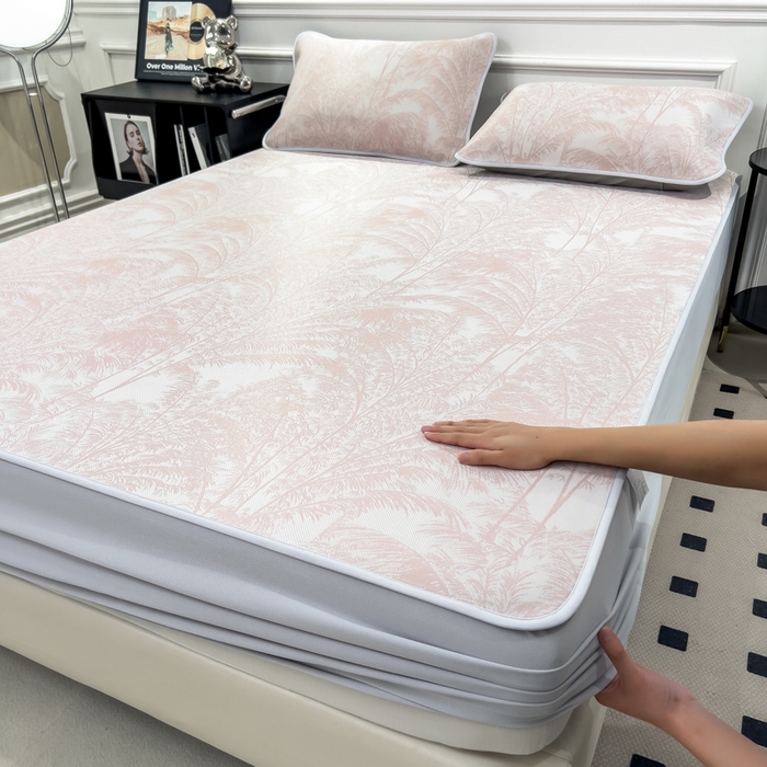 91家纺网 家纺一手货源 找家纺 倾慕 2026新款提花凉感凉席床笠款三件套系列 森林奇境粉床笠款