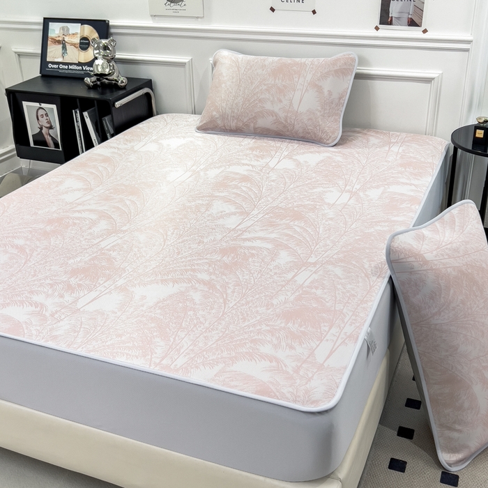 91家纺网 家纺一手货源 找家纺 倾慕 2026新款提花凉感凉席床笠款三件套系列 森林奇境粉床笠款