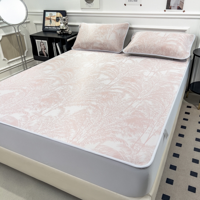 91家纺网 家纺一手货源 找家纺 倾慕 2026新款提花凉感凉席床笠款三件套系列 森林奇境粉床笠款