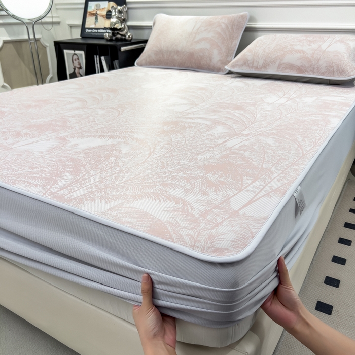 91家纺网 家纺一手货源 找家纺 倾慕 2026新款提花凉感凉席床笠款三件套系列 森林奇境粉床笠款