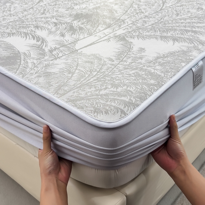 91家纺网 家纺一手货源 找家纺 倾慕 2026新款提花凉感凉席床笠款三件套系列 森林奇境灰床笠款