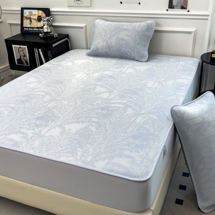 91家纺网 家纺一手货源 找家纺 倾慕 2026新款提花凉感凉席床笠款三件套系列 森林奇境蓝床笠款