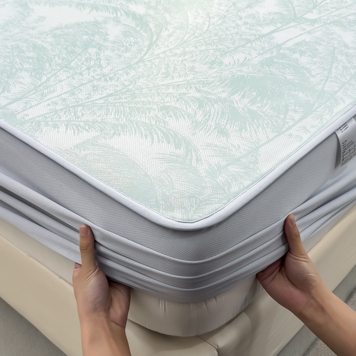 91家纺网 家纺一手货源 找家纺 倾慕 2026新款提花凉感凉席床笠款三件套系列 森林奇境绿床笠款