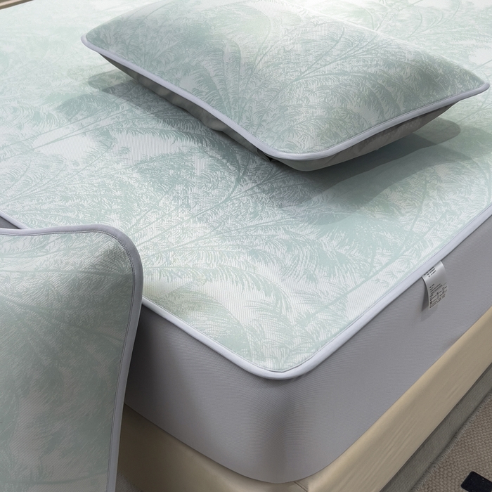 91家纺网 家纺一手货源 找家纺 倾慕 2026新款提花凉感凉席床笠款三件套系列 森林奇境绿床笠款