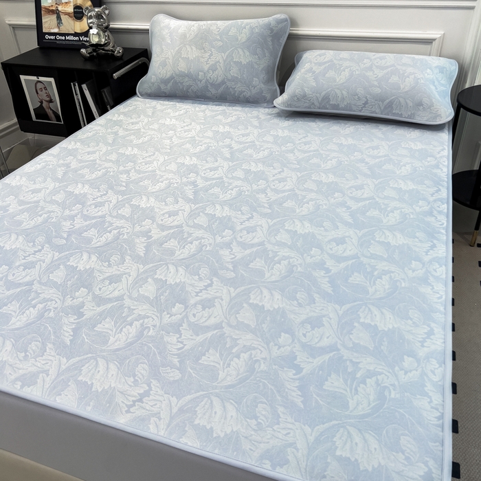 91家纺网 家纺一手货源 找家纺 倾慕 2026新款提花凉感凉席床笠款三件套系列 叶之恋蓝床笠款