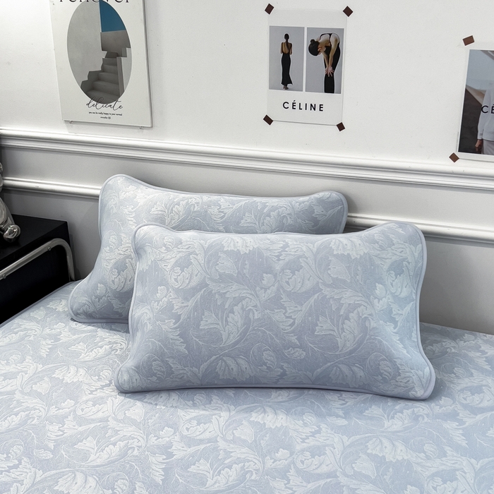 91家纺网 家纺一手货源 找家纺 倾慕 2026新款提花凉感凉席床笠款三件套系列 叶之恋蓝床笠款