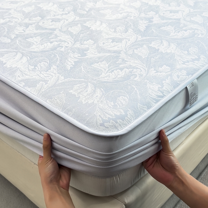 91家纺网 家纺一手货源 找家纺 倾慕 2026新款提花凉感凉席床笠款三件套系列 叶之恋蓝床笠款