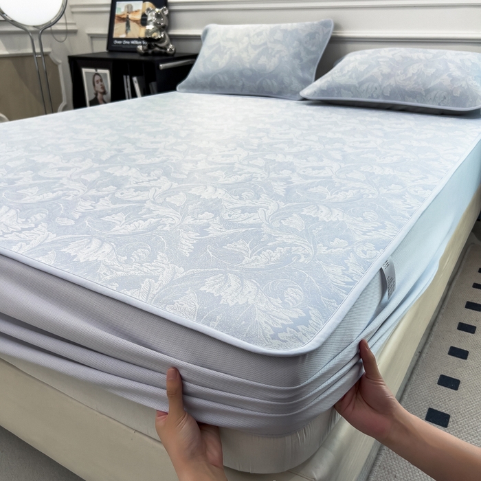 91家纺网 家纺一手货源 找家纺 倾慕 2026新款提花凉感凉席床笠款三件套系列 叶之恋蓝床笠款