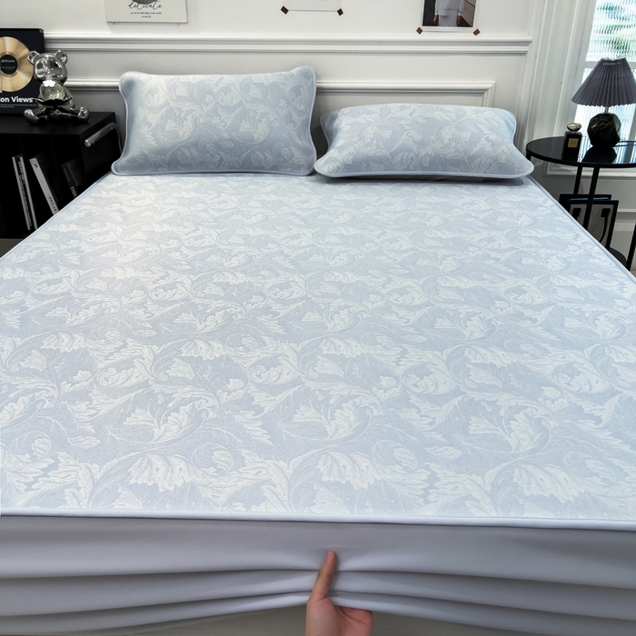 91家纺网 家纺一手货源 找家纺 倾慕 2026新款提花凉感凉席床笠款三件套系列 叶之恋蓝床笠款