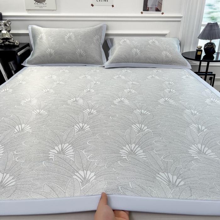 91家纺网 家纺一手货源 找家纺 倾慕 2026新款提花凉感凉席床席款三件套系列 清风雅韵灰床席款