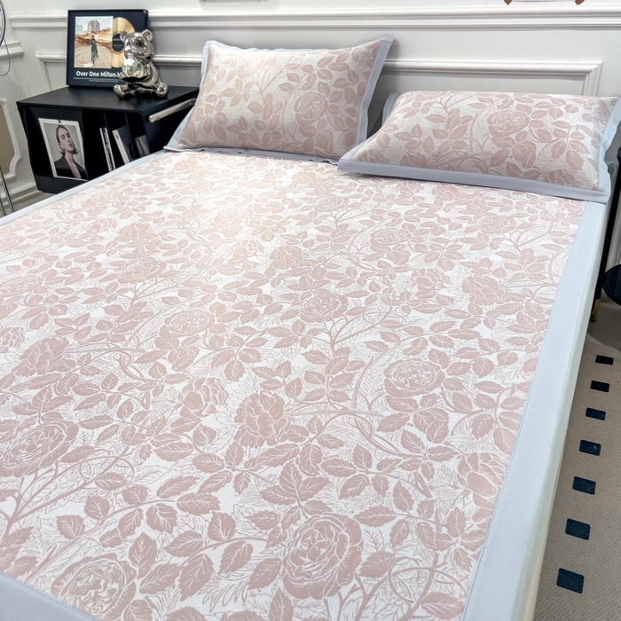 91家纺网 家纺一手货源 找家纺 倾慕 2026新款提花凉感凉席床席款三件套系列 情意浓粉床席款