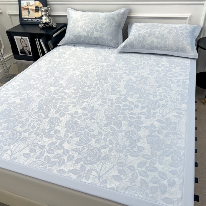 91家纺网 家纺一手货源 找家纺 倾慕 2026新款提花凉感凉席床席款三件套系列 情意浓蓝床席款