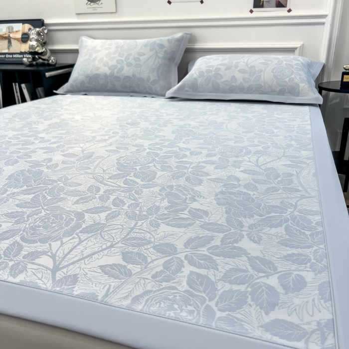 91家纺网 家纺一手货源 找家纺 倾慕 2026新款提花凉感凉席床席款三件套系列 情意浓蓝床席款