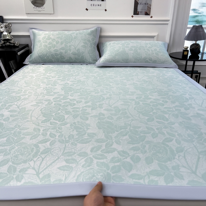 91家纺网 家纺一手货源 找家纺 倾慕 2026新款提花凉感凉席床席款三件套系列 情意浓绿床席款