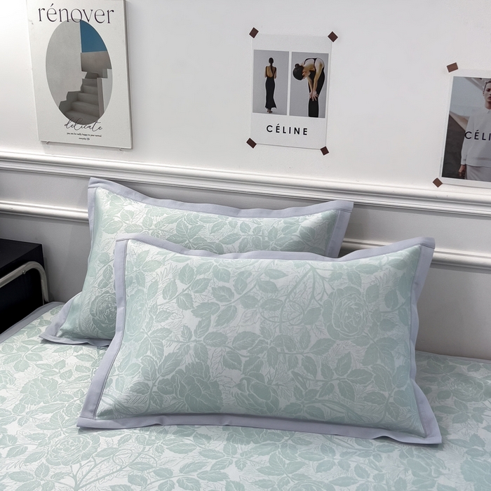 91家纺网 家纺一手货源 找家纺 倾慕 2026新款提花凉感凉席床席款三件套系列 情意浓绿床席款