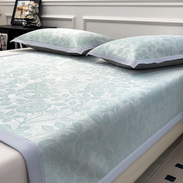 91家纺网 家纺一手货源 找家纺 倾慕 2026新款提花凉感凉席床席款三件套系列 情意浓绿床席款