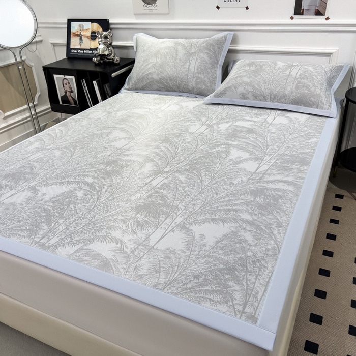 91家纺网 家纺一手货源 找家纺 倾慕 2026新款提花凉感凉席床席款三件套系列 森林奇境灰床席款