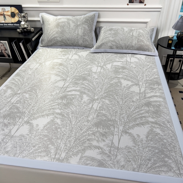 91家纺网 家纺一手货源 找家纺 倾慕 2026新款提花凉感凉席床席款三件套系列 森林奇境灰床席款