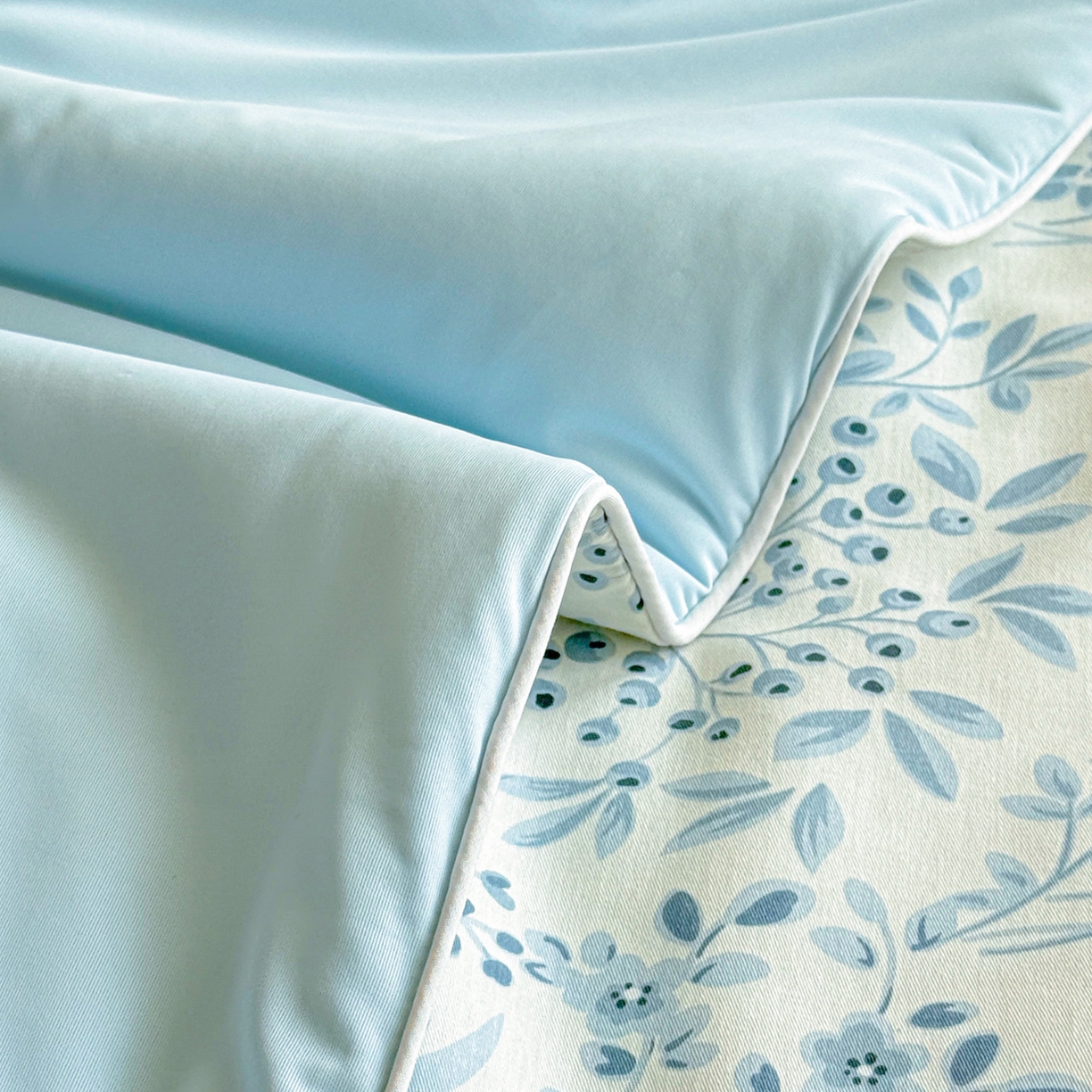 91家纺网 家纺一手货源 找家纺 万盛家纺 2026新款全棉锦氨凉感夏被夏凉被空调被 蓝沫