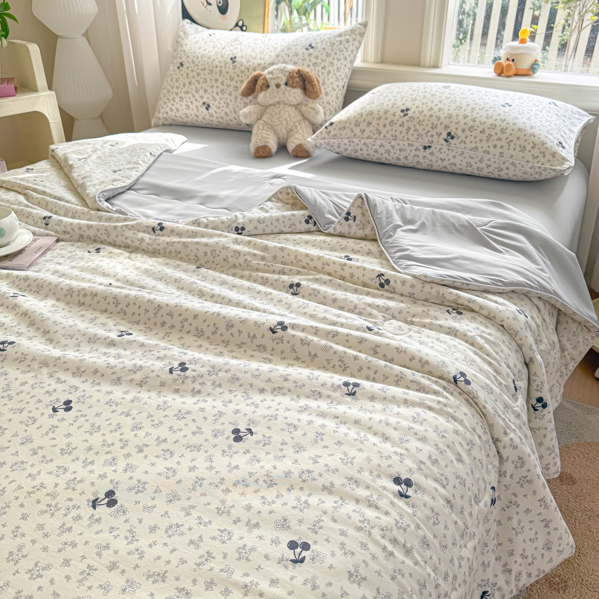 91家纺网 家纺一手货源 找家纺 万盛家纺 2026新款全棉锦氨凉感夏被夏凉被空调被 墨兰樱桃