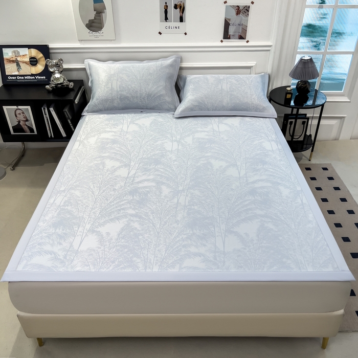 91家纺网 家纺一手货源 找家纺 倾慕 2026新款提花凉感凉席床席款三件套系列 森林奇境蓝床席款