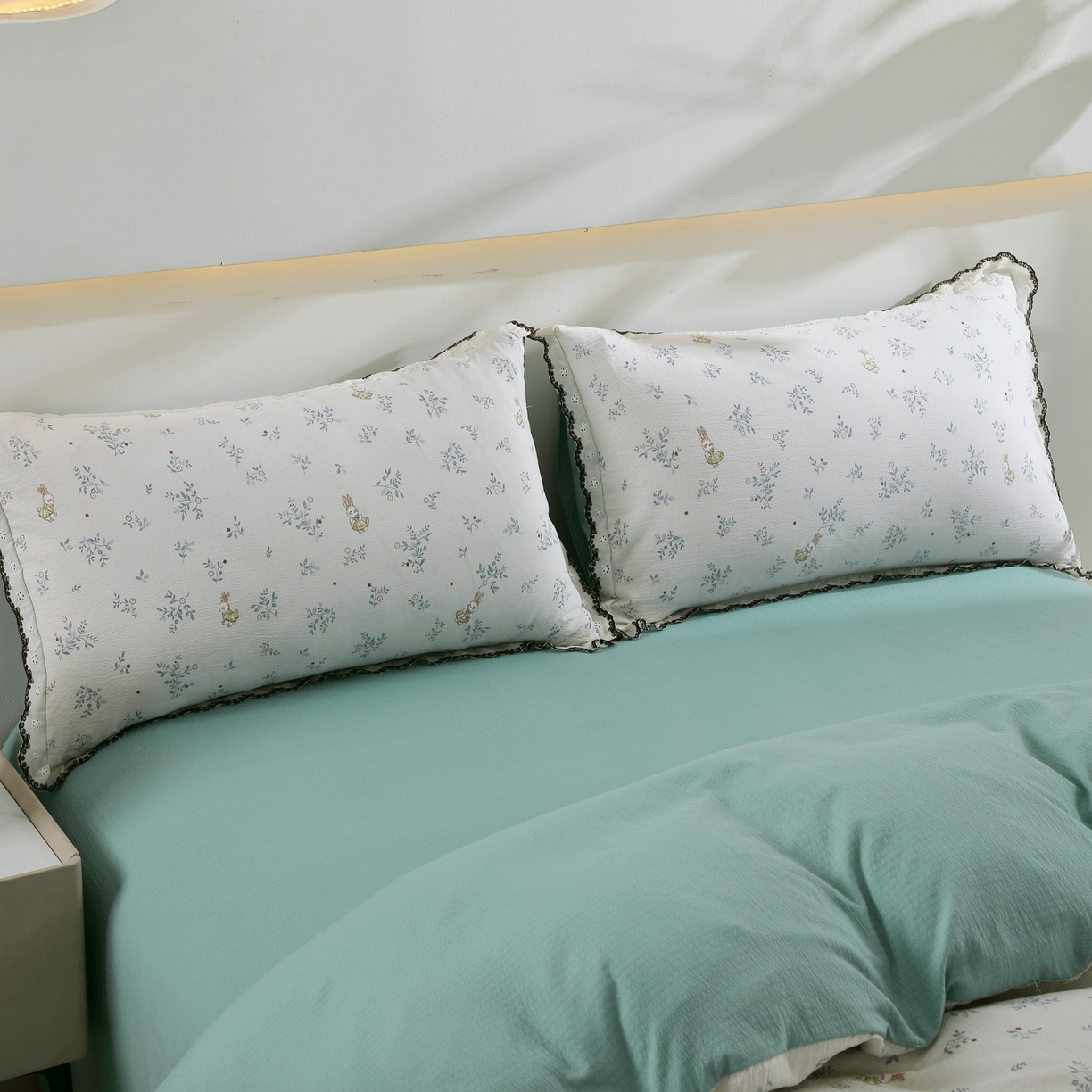 91家纺网 家纺一手货源 找家纺 三悦四季 2026春夏新款小清新云感皱皱纱四件套 青蓝小兔