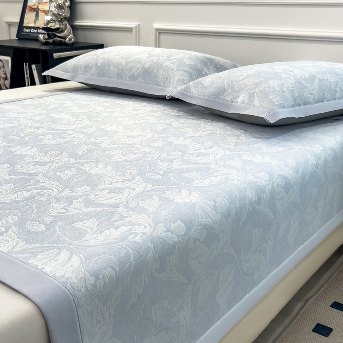 91家纺网 家纺一手货源 找家纺 倾慕 2026新款提花凉感凉席床席款三件套系列 叶之恋蓝床席款