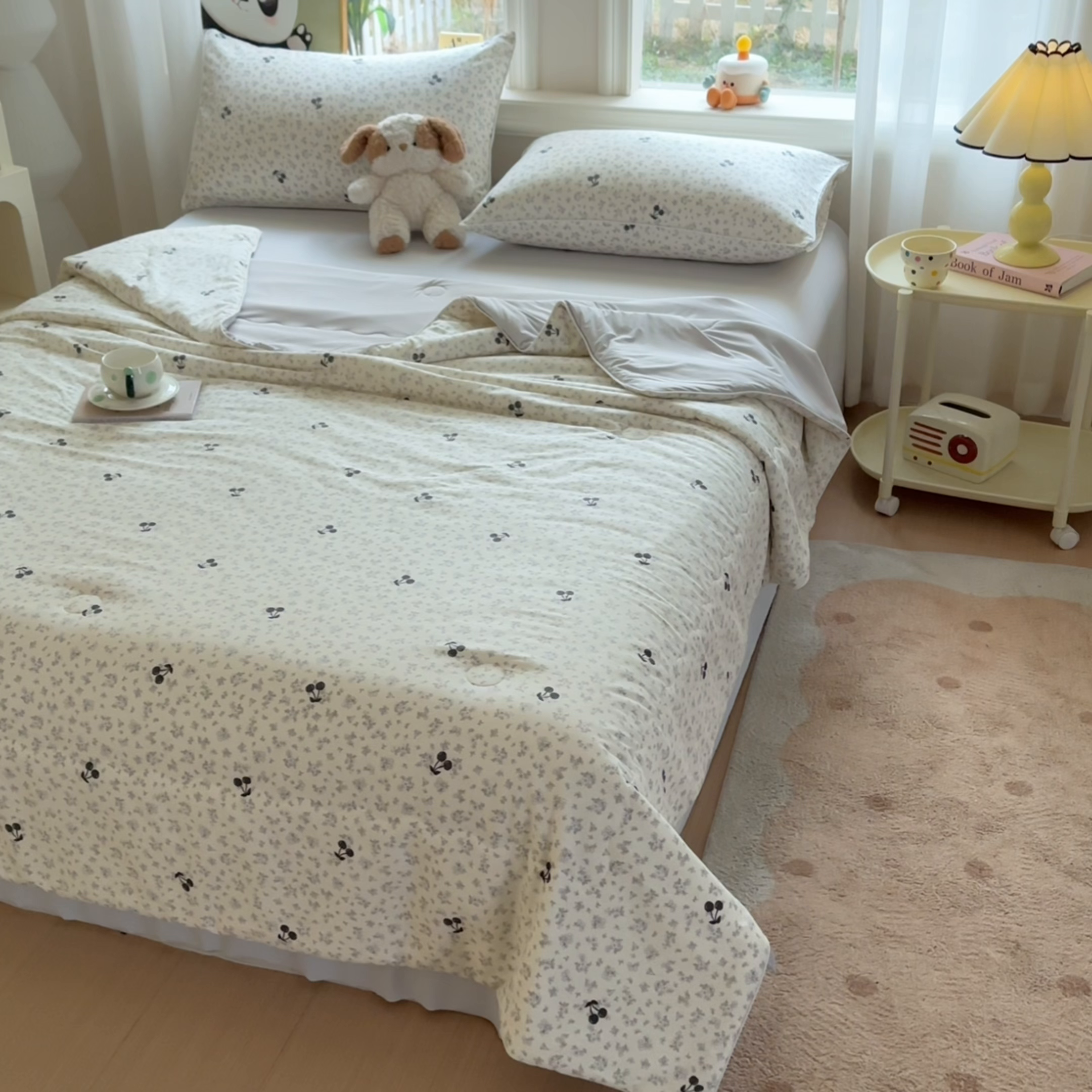 91家纺网 家纺一手货源 找家纺 万盛家纺 2026新款全棉锦氨凉感夏被夏凉被空调被 墨兰樱桃