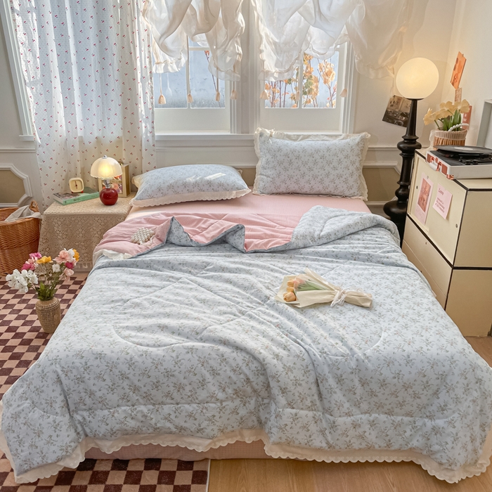 91家纺网 家纺一手货源 找家纺 老帅的工厂店 2026新款A类古棉花边抗菌夏被 花影