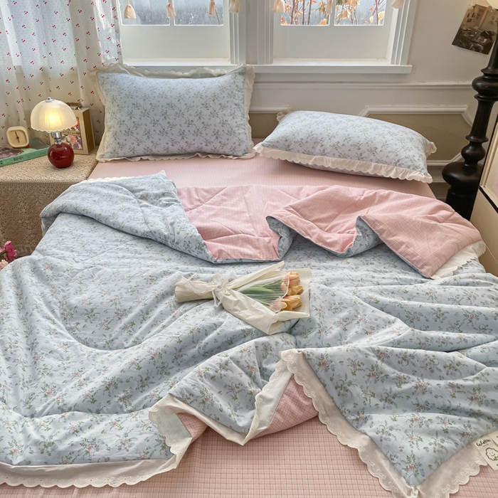 91家纺网 家纺一手货源 找家纺 老帅的工厂店 2026新款A类古棉花边抗菌夏被 花影