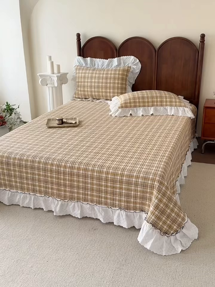 91家纺网 家纺一手货源 找家纺 沐辰 2026新款A类色织水洗棉花边款床盖 橘色中格