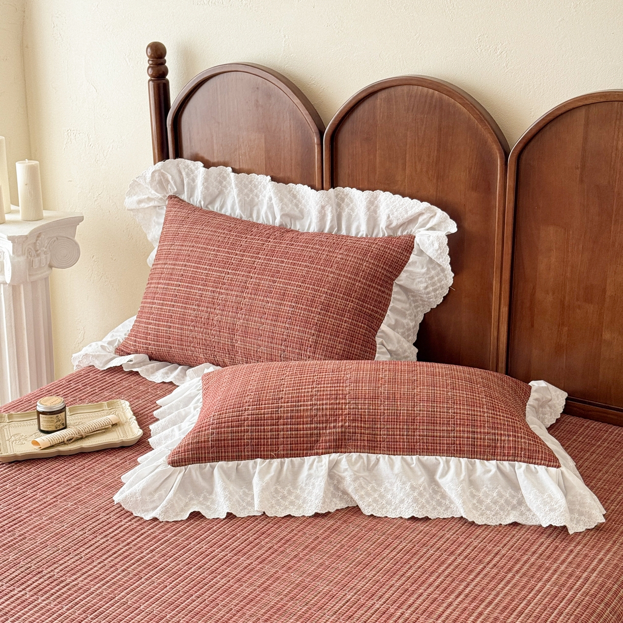 91家纺网 家纺一手货源 找家纺 沐辰 2026新款A类色织水洗棉花边款床盖 曼特宁-红