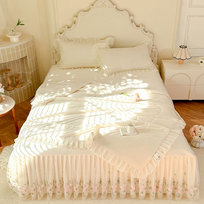 91家纺网 家纺一手货源 找家纺 后庭寝室 2026新款豆豆凉席夏被空调被四件套 完美恋人-米色